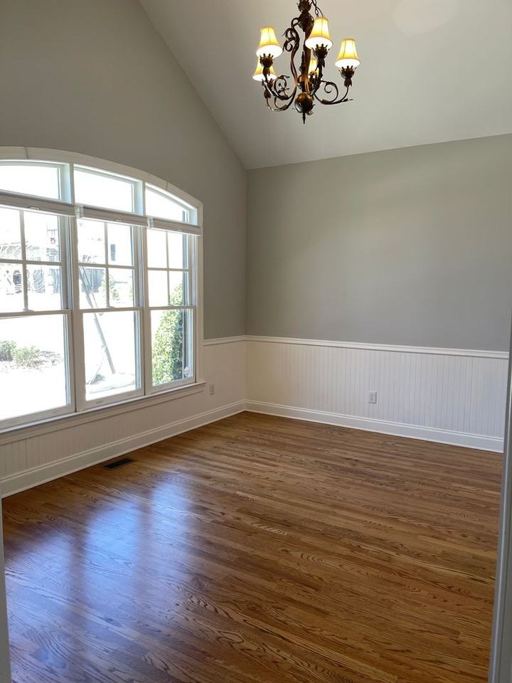 49 Chesterfield Ct - Photo 3 of 50