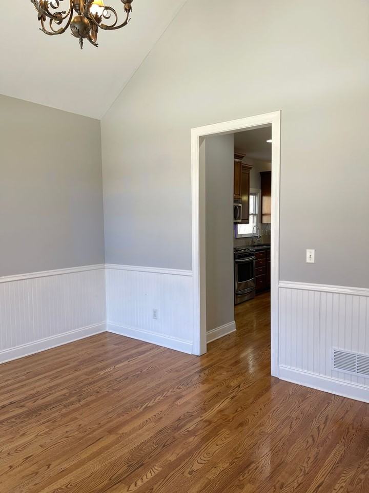 49 Chesterfield Ct - Photo 4 of 50