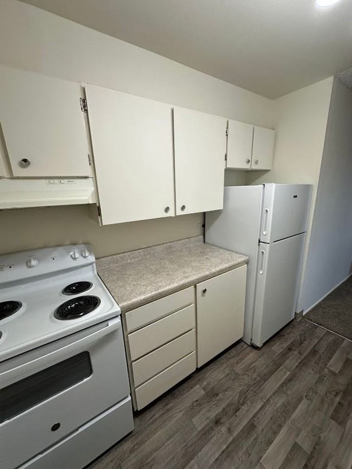 #308 BAYSHORE APARTMENTS - Photo 5 of 18