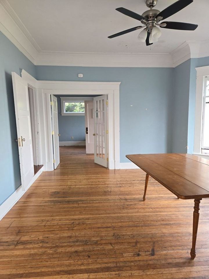 818 N Garden St - Photo 4 of 24