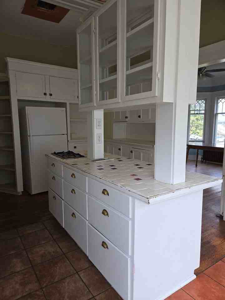 818 N Garden St - Photo 7 of 24