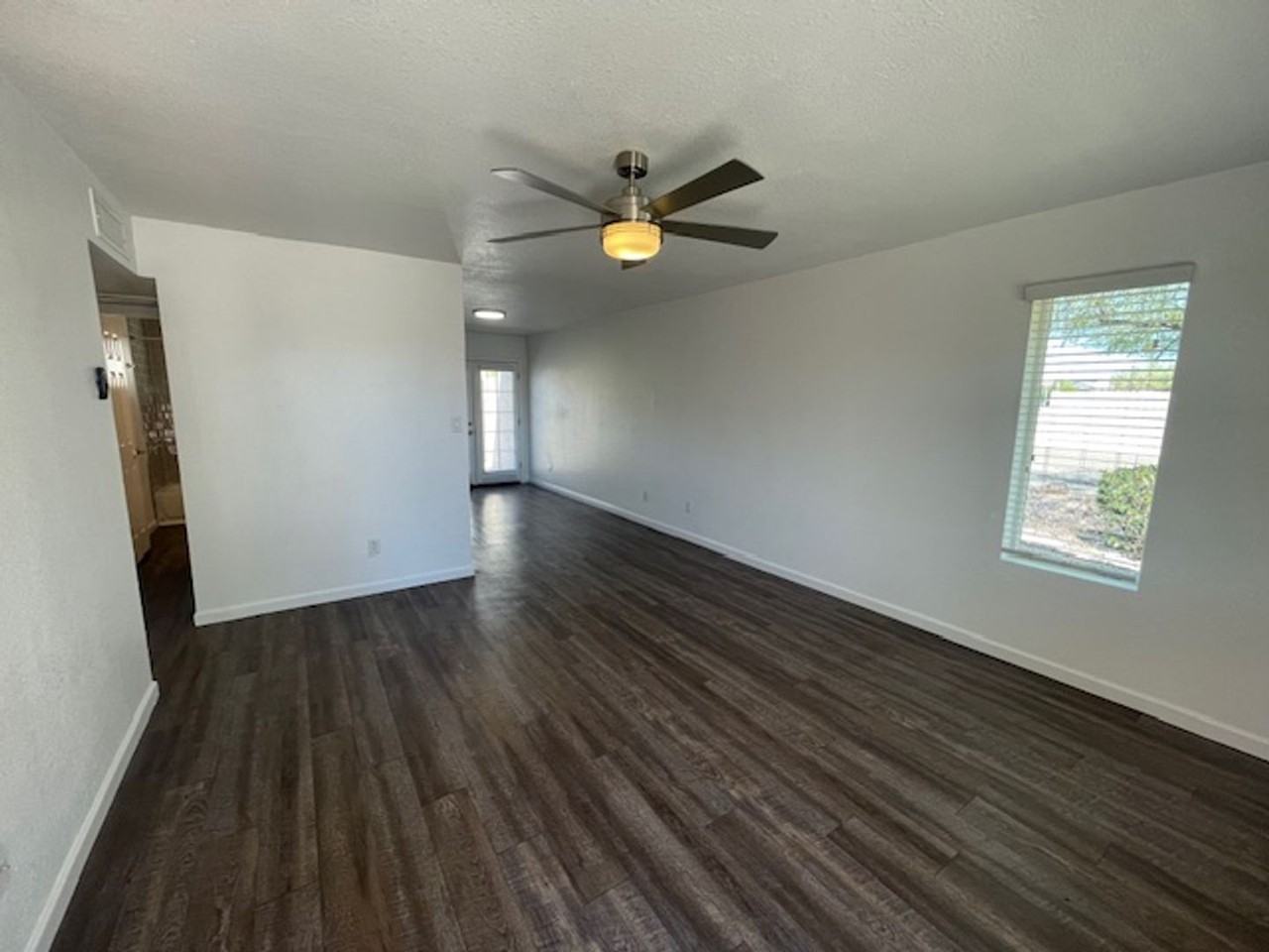 8619 E Coronado Rd - Photo 4 of 22