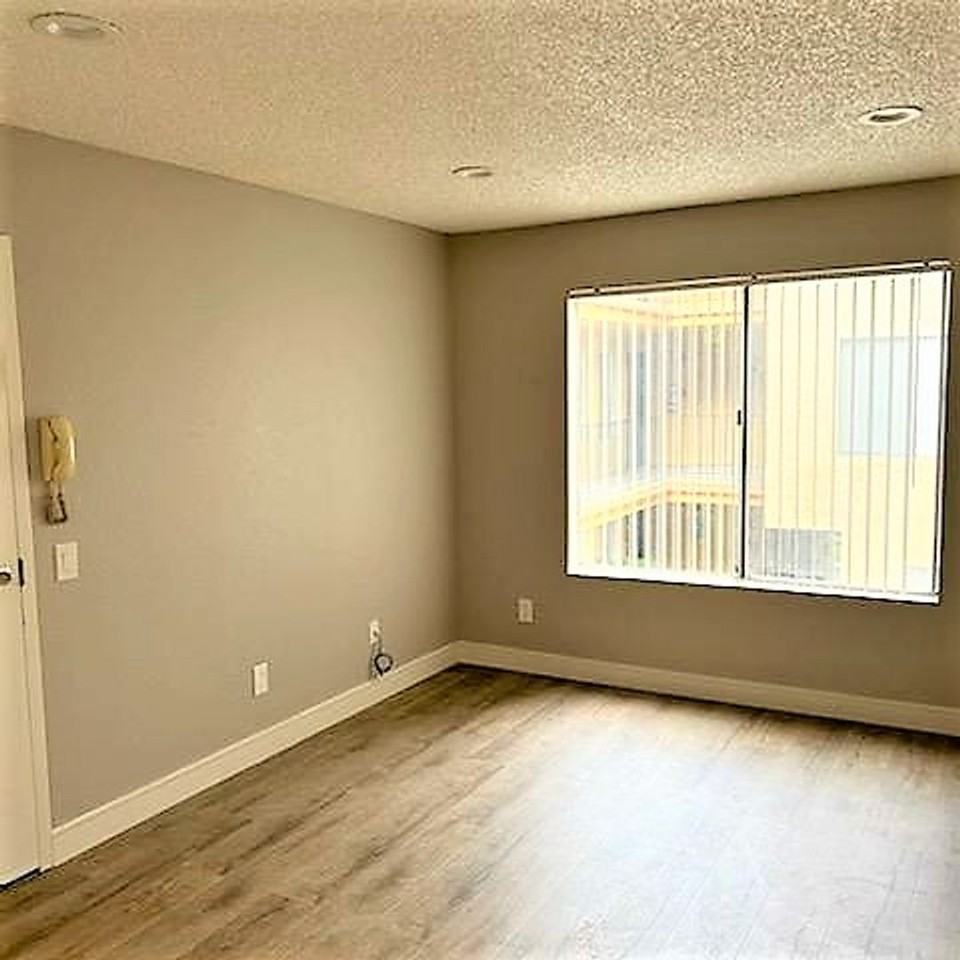 Orchid SENIOR 55 PLUS Apts - Photo 3 of 12