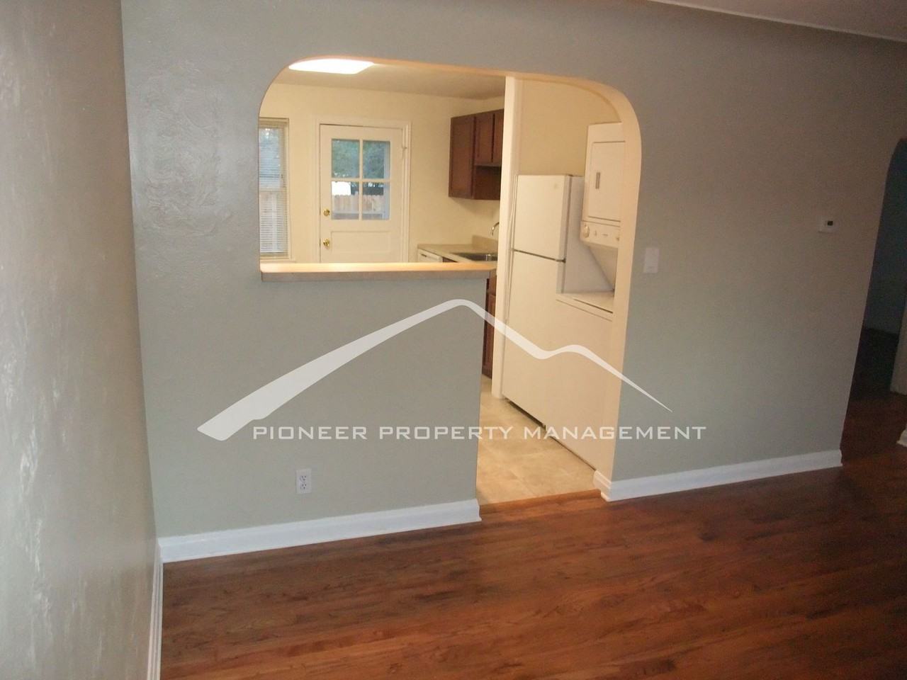 3620 Teller St - Photo 4 of 14