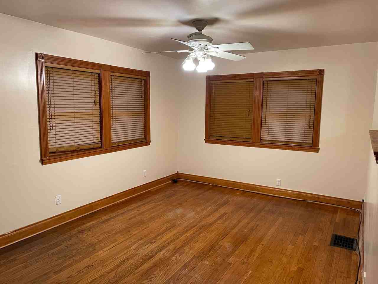 613 Fallview Ave - Photo 3 of 13