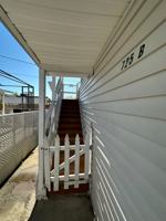 featured image of 725 1/2 Kern St #B