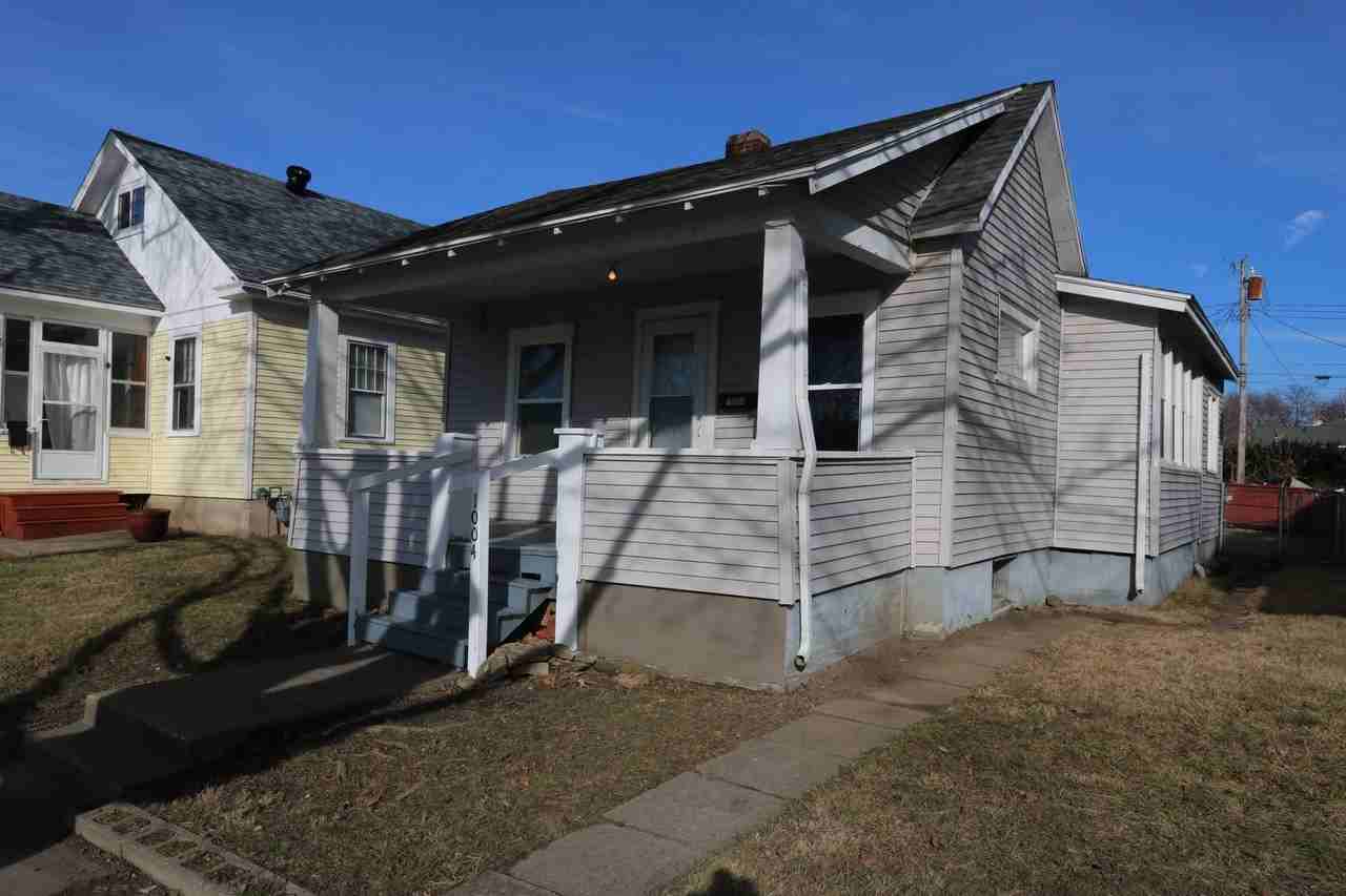 1004 S 12th St - Photo 2 of 17