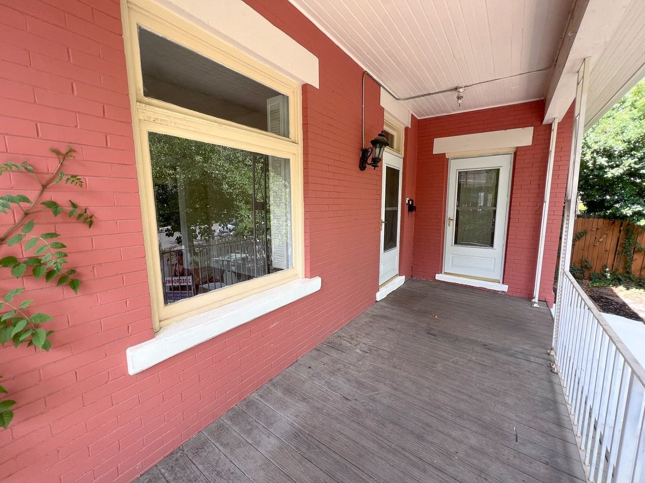 133 M St - Photo 3 of 27