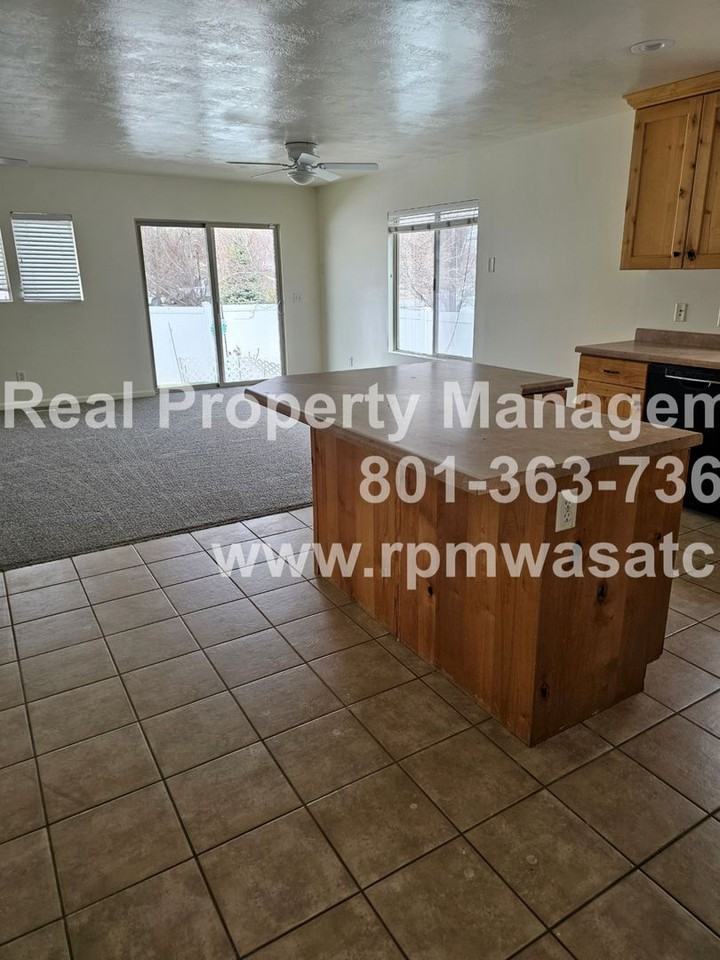 4120 W Juniper Hills Dr - Photo 2 of 50