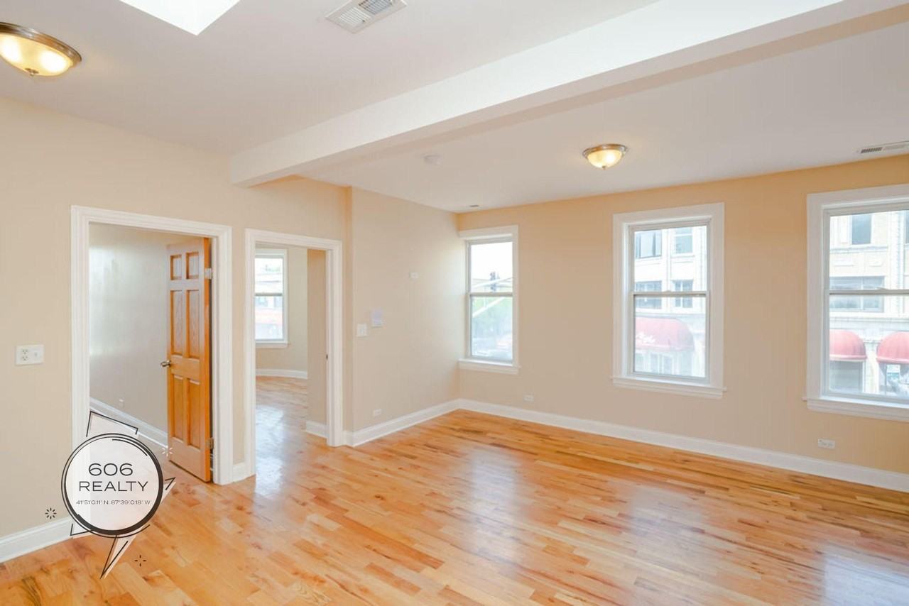 5550-58 W Belmont Rehabbed Apartments! - Photo 3 of 8