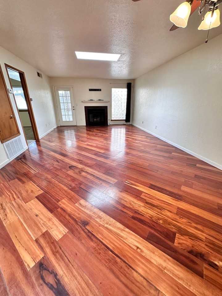 13123 Alice Ave Ne - Photo 7 of 24