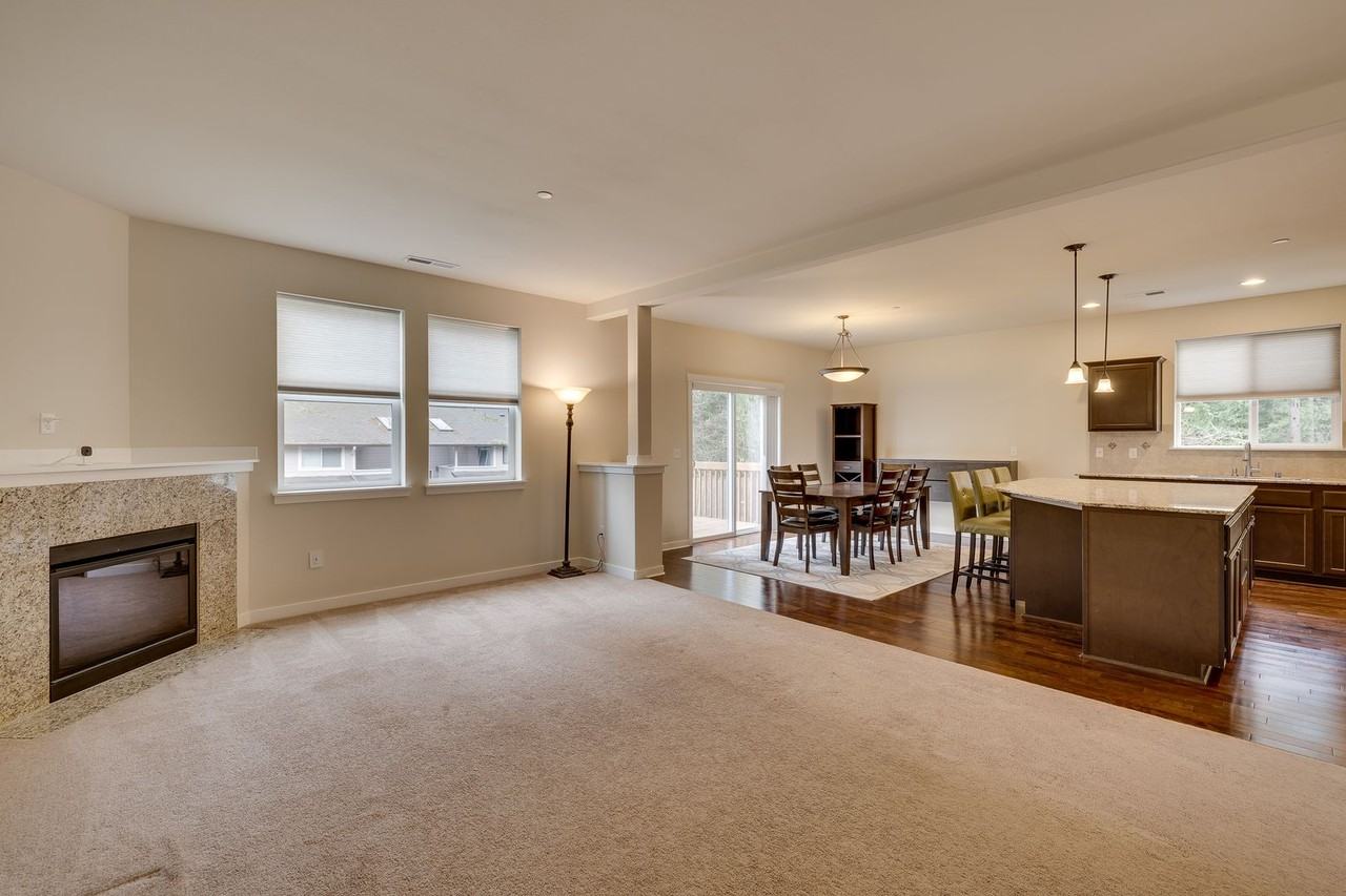 1627 Redmond Ct Ne - Photo 3 of 21