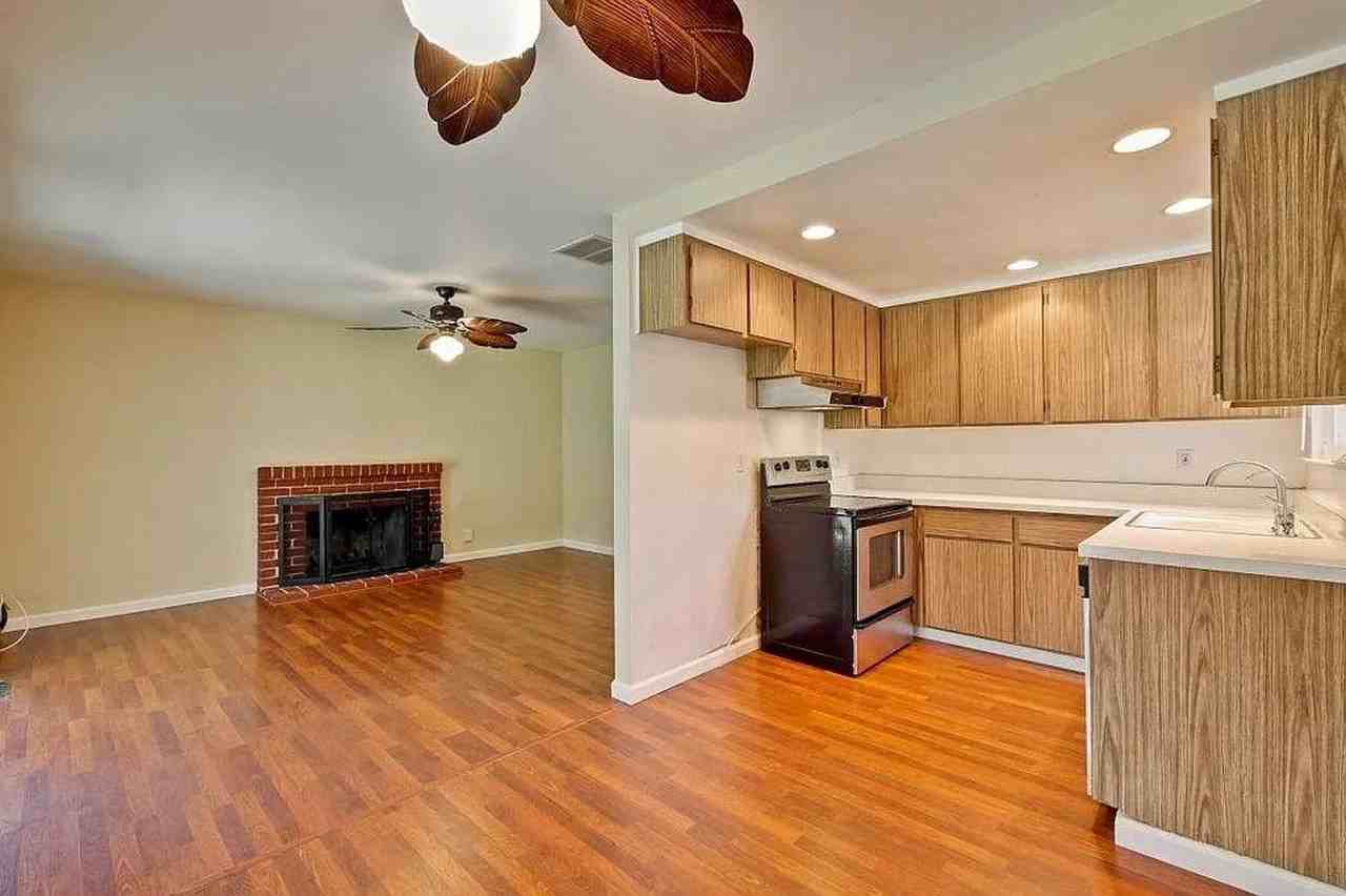 5951 Garces Ave - Photo 2 of 16