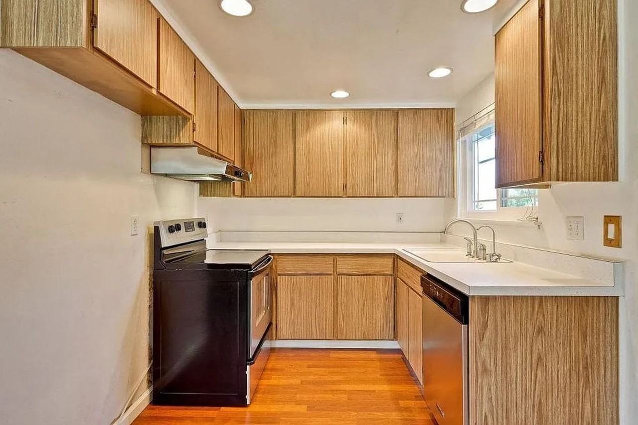 5951 Garces Ave - Photo 3 of 16