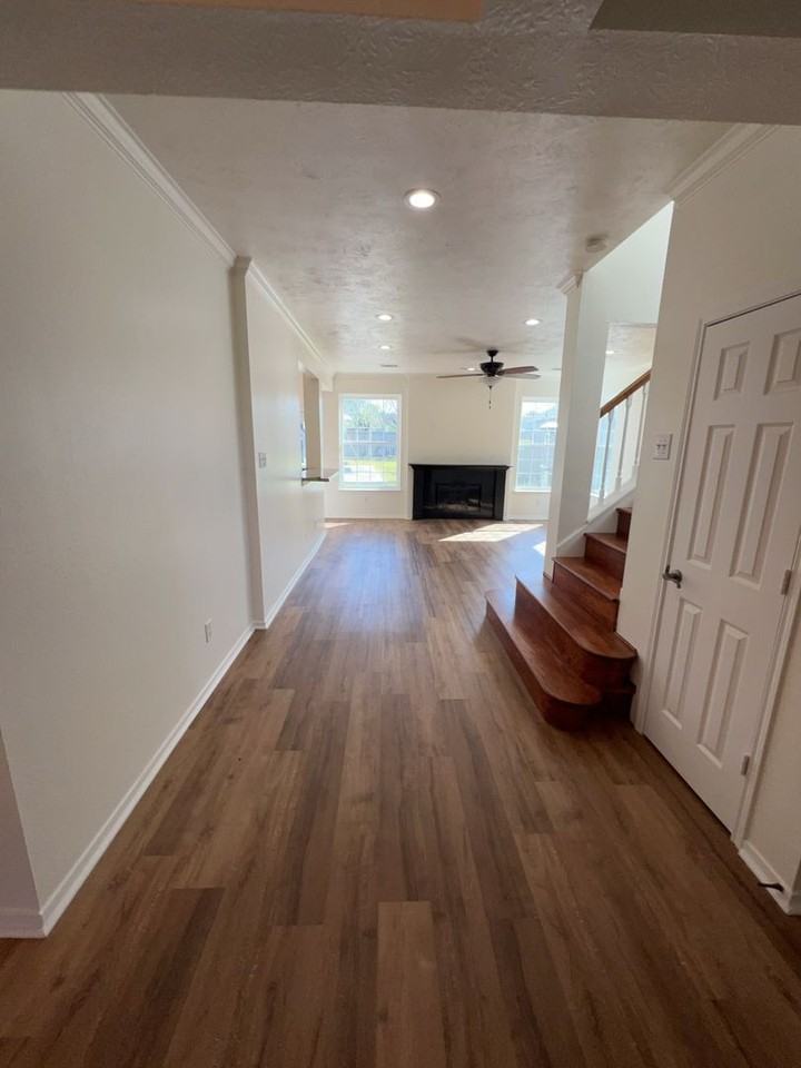 8826 Burleson Court - Photo 2 of 25