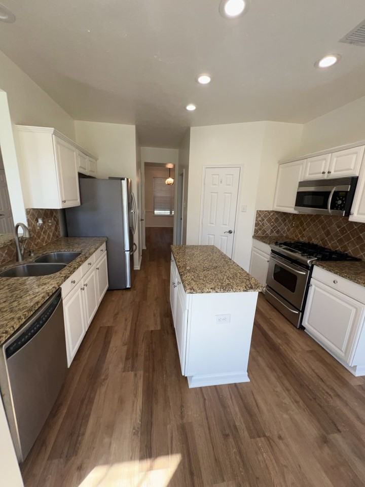 8826 Burleson Court - Photo 7 of 25