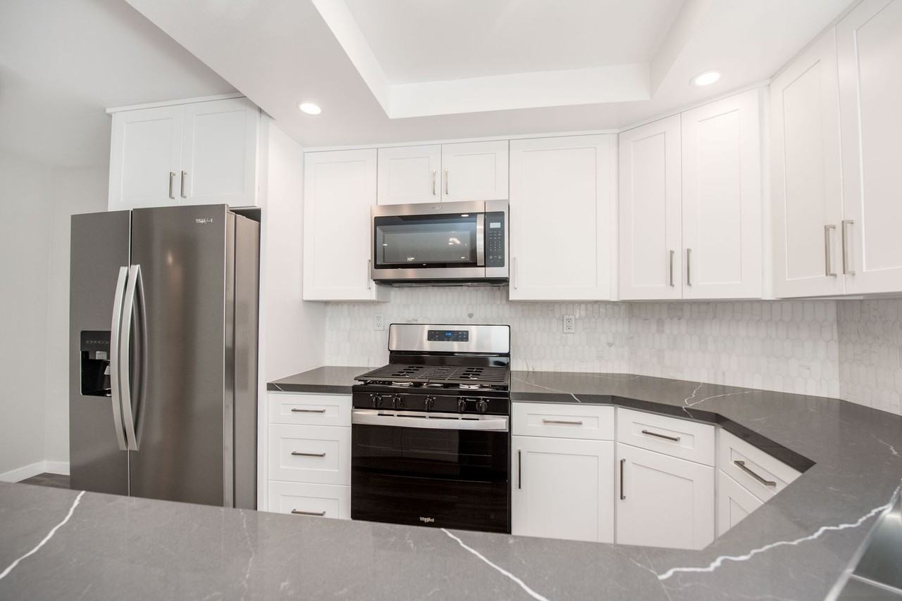 12512 Montecito Rd - Photo 2 of 18