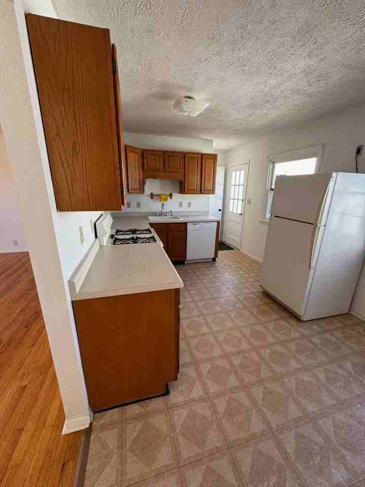 6112 Elm Ave - Photo 2 of 13
