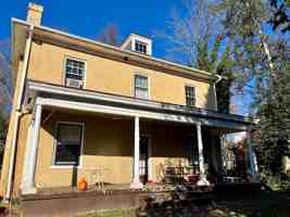 featured image of 627 Cabell Ave