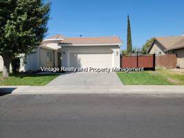 featured image of 1052 Foxfire Dr