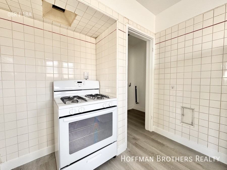 7008 Beverly Blvd #A - Photo 2 of 14