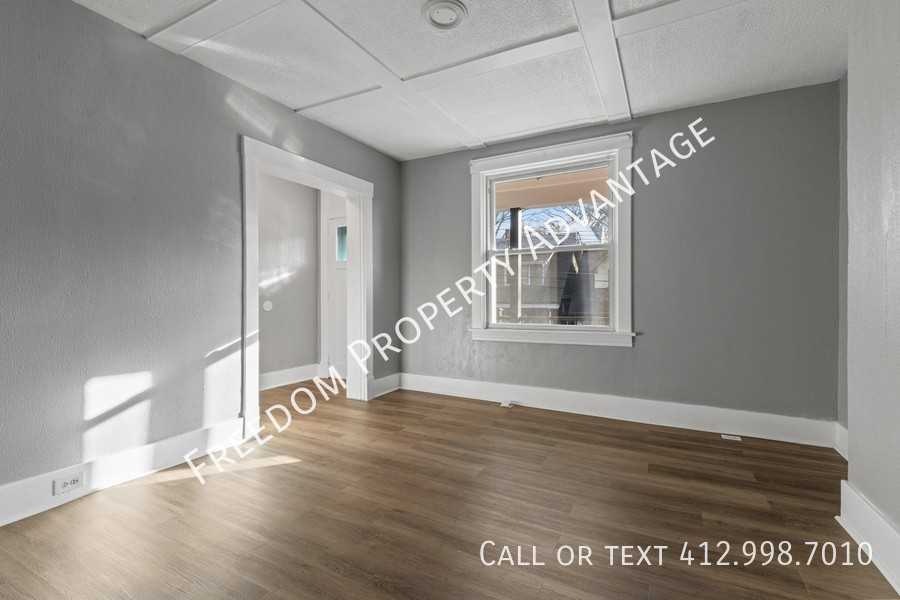 1253 Arkansas Ave - Photo 3 of 23