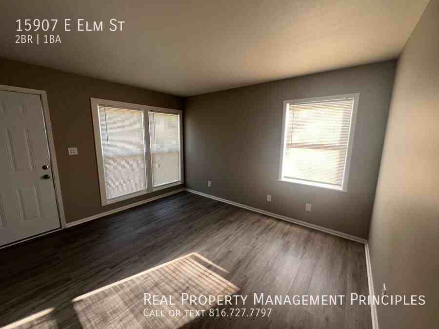 15907 E Elm St - Photo 3 of 10