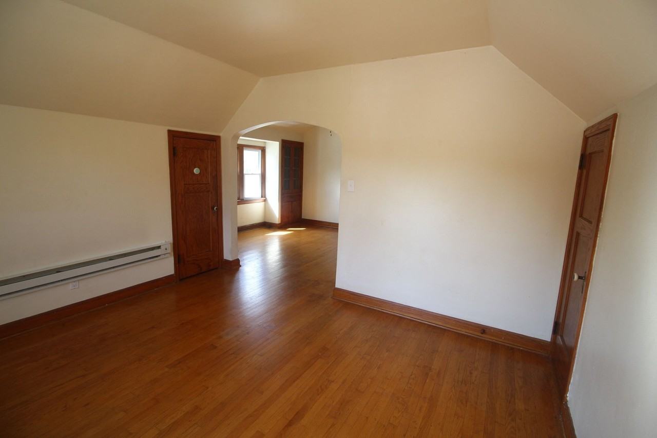3906 W Courtland Ave - Photo 2 of 22