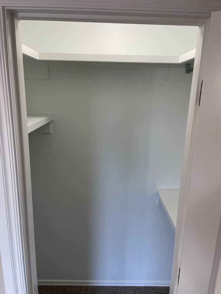 1027 East Dr - Photo 4 of 19
