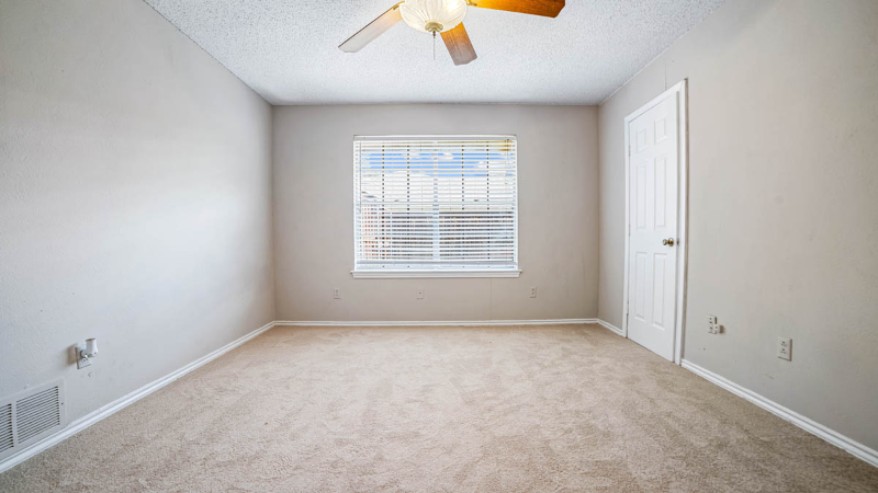 1808 Papeete Dr - Photo 7 of 12