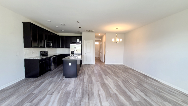 205 Netherlands Blvd - Photo 3 of 17