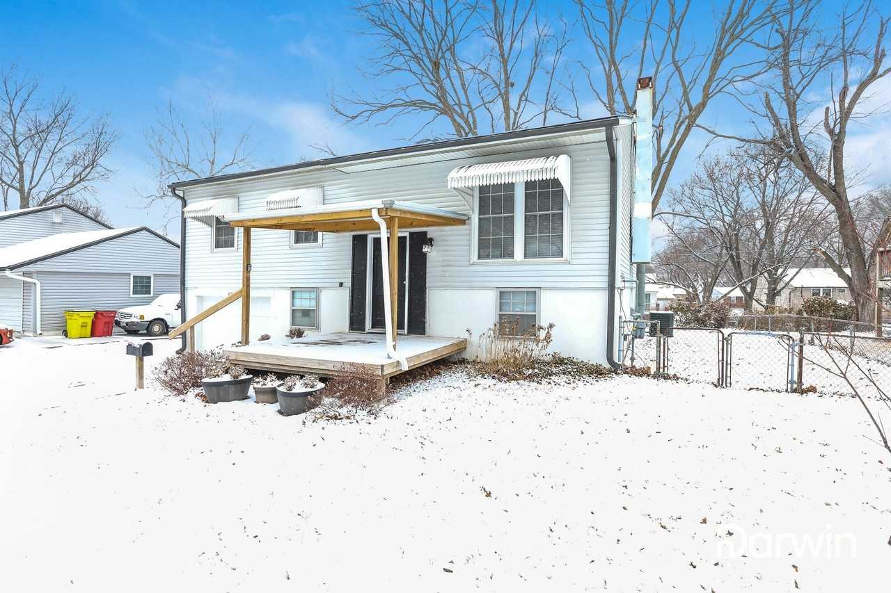 820 N Choctaw Ave - Photo 2 of 15