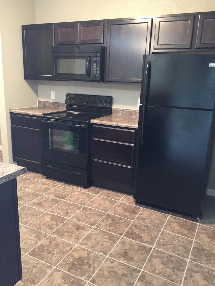 1253 1/2 S Main - Photo 3 of 11