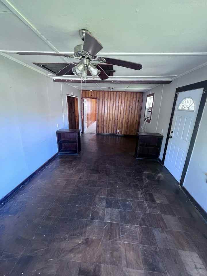 2211 Roosevelt St - Photo 3 of 7