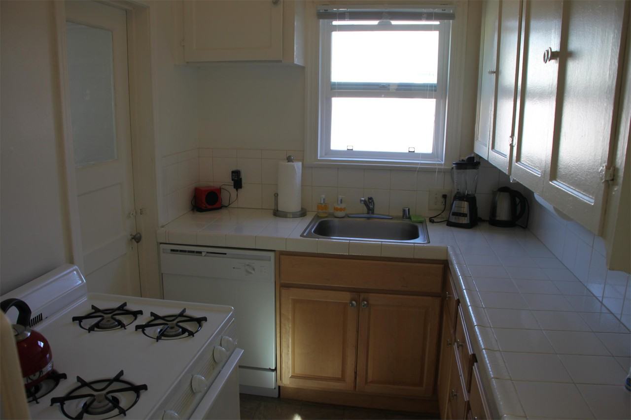 Spanish Villas - Photo 4 of 37