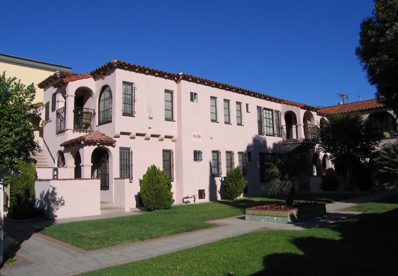 Spanish Villas - Photo 7 of 37