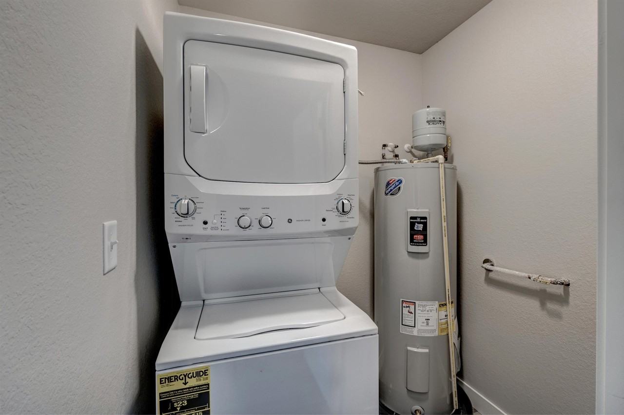 4813 5th Street - Photo 3 of 37