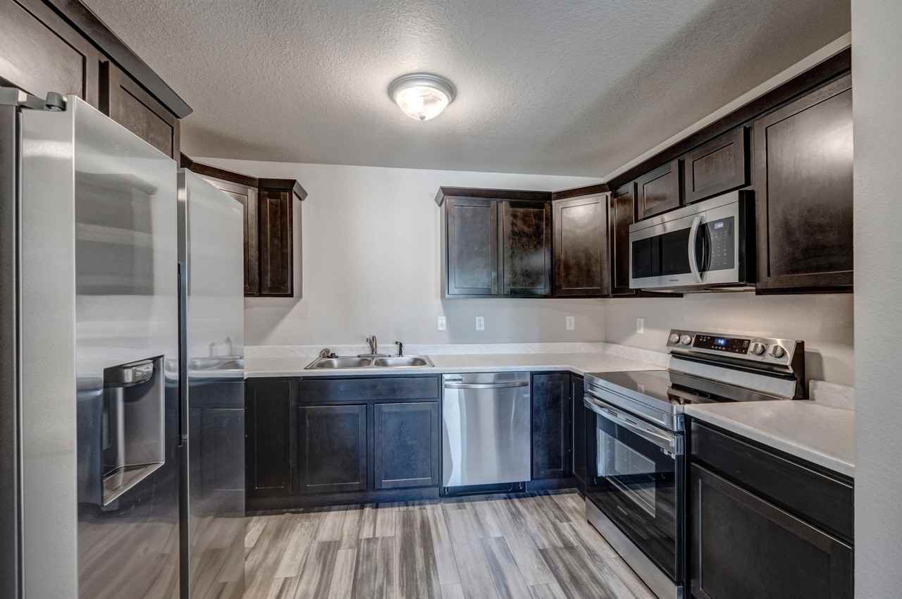 4813 5th Street - Photo 5 of 37