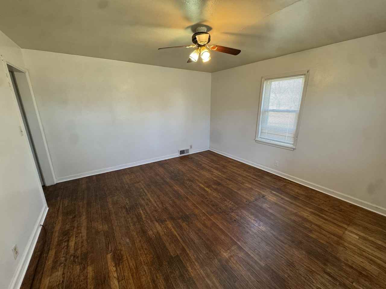 2901 Sheridan Street - Photo 2 of 20