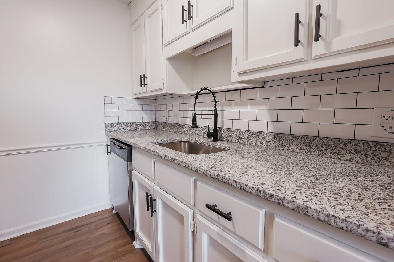 Northwood Apartments - Photo 5 of 50