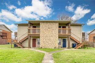 717 Wellesley Ct #B - Photo 1 of 1