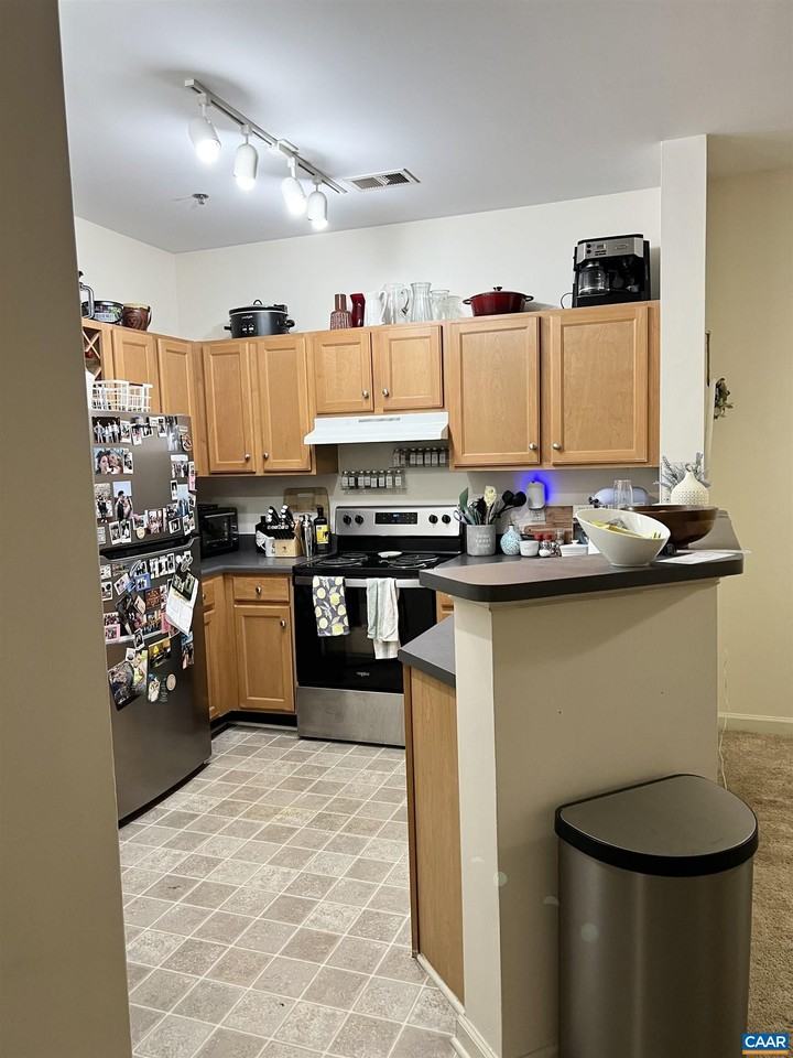 280 Riverbend Dr #4A - Photo 6 of 16