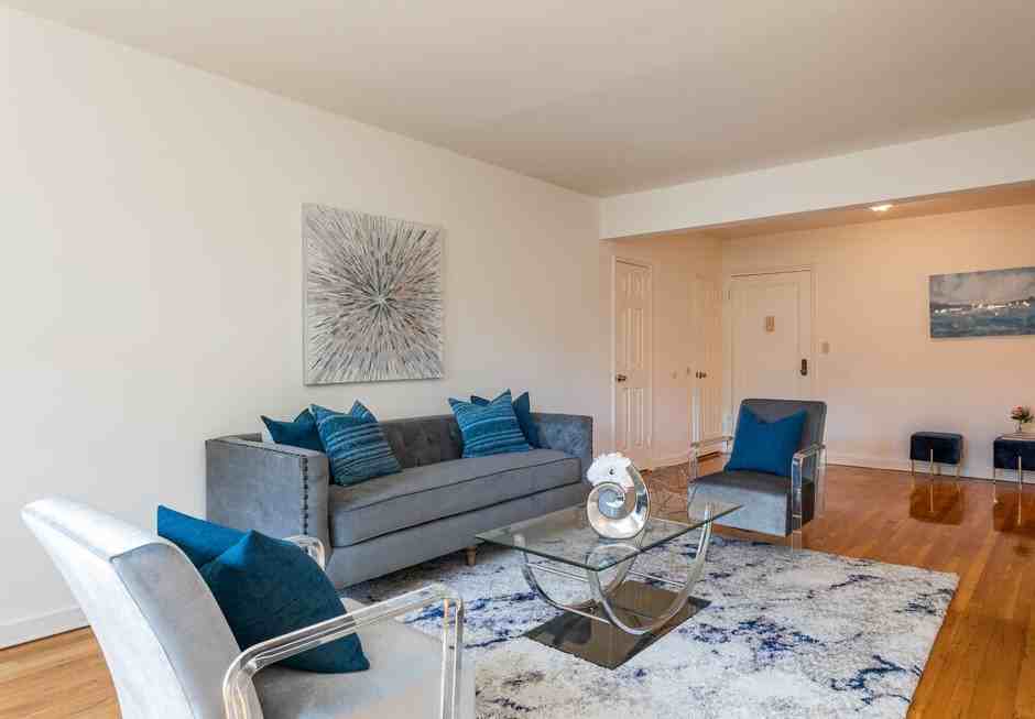 Hoyt Bedford Apartments - Photo 3 of 28