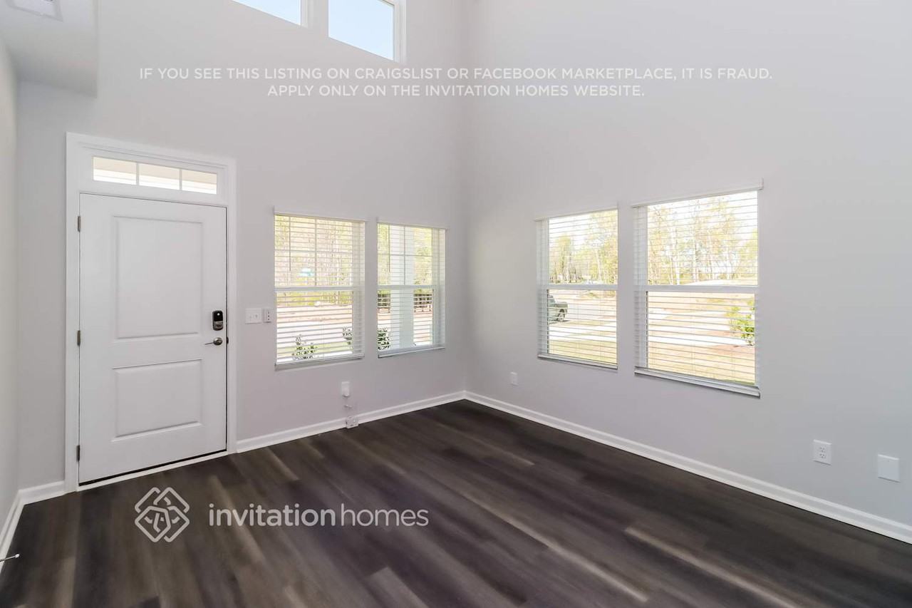 815 Lavery Ct - Photo 5 of 15