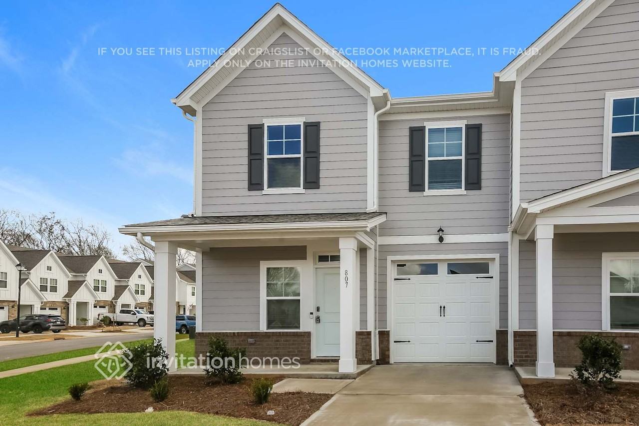 807 Lavery Ct - Photo 4 of 15