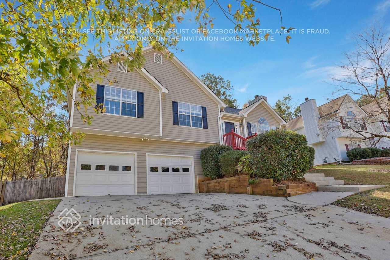 6397 Cardiff Ln - Photo 2 of 23