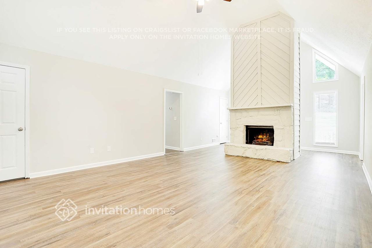 3515 Rainbow Dr - Photo 3 of 22