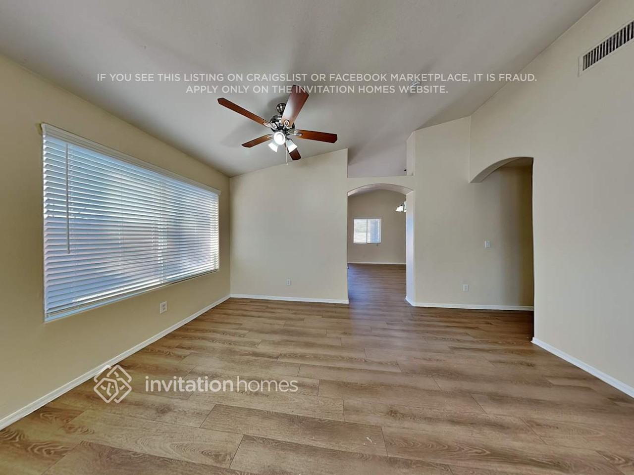 7302 N 76th Dr - Photo 4 of 18