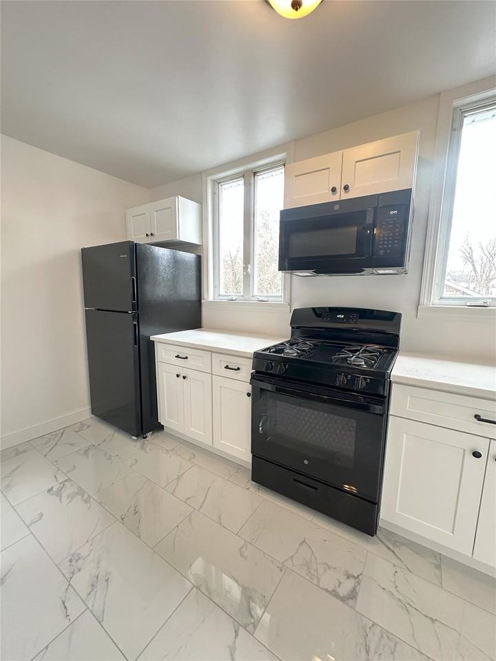 51 N Malcolm St - Photo 2 of 14