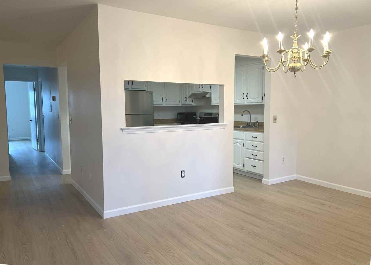 2955 Madison Unit# #4 - Photo 7 of 32